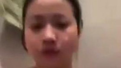 Minh Anh – cởi đồ vay tiền #1.