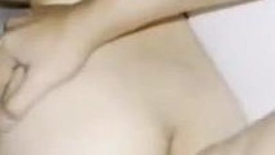 chơi em gái săm trổ đây mình bím múp cực ngon